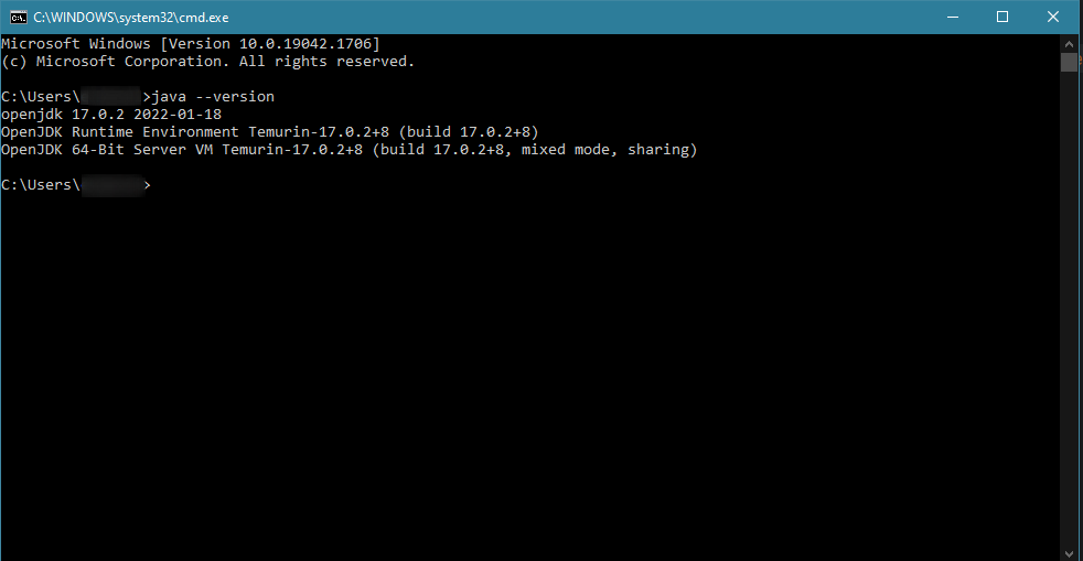 Командная строка с введённой командой "java -version"